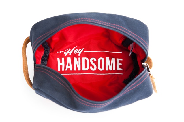 Shaving kit bag |
<a
href="
http://oneman.co.nz/product/hey-handsome-shaving-kit-bag-navy/" target="_blank"><u> $85 from OneMan </u></a>