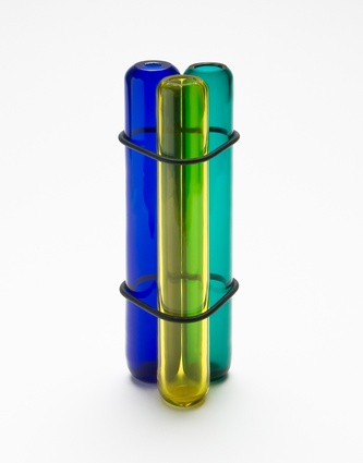 Triplo, vase (2013).